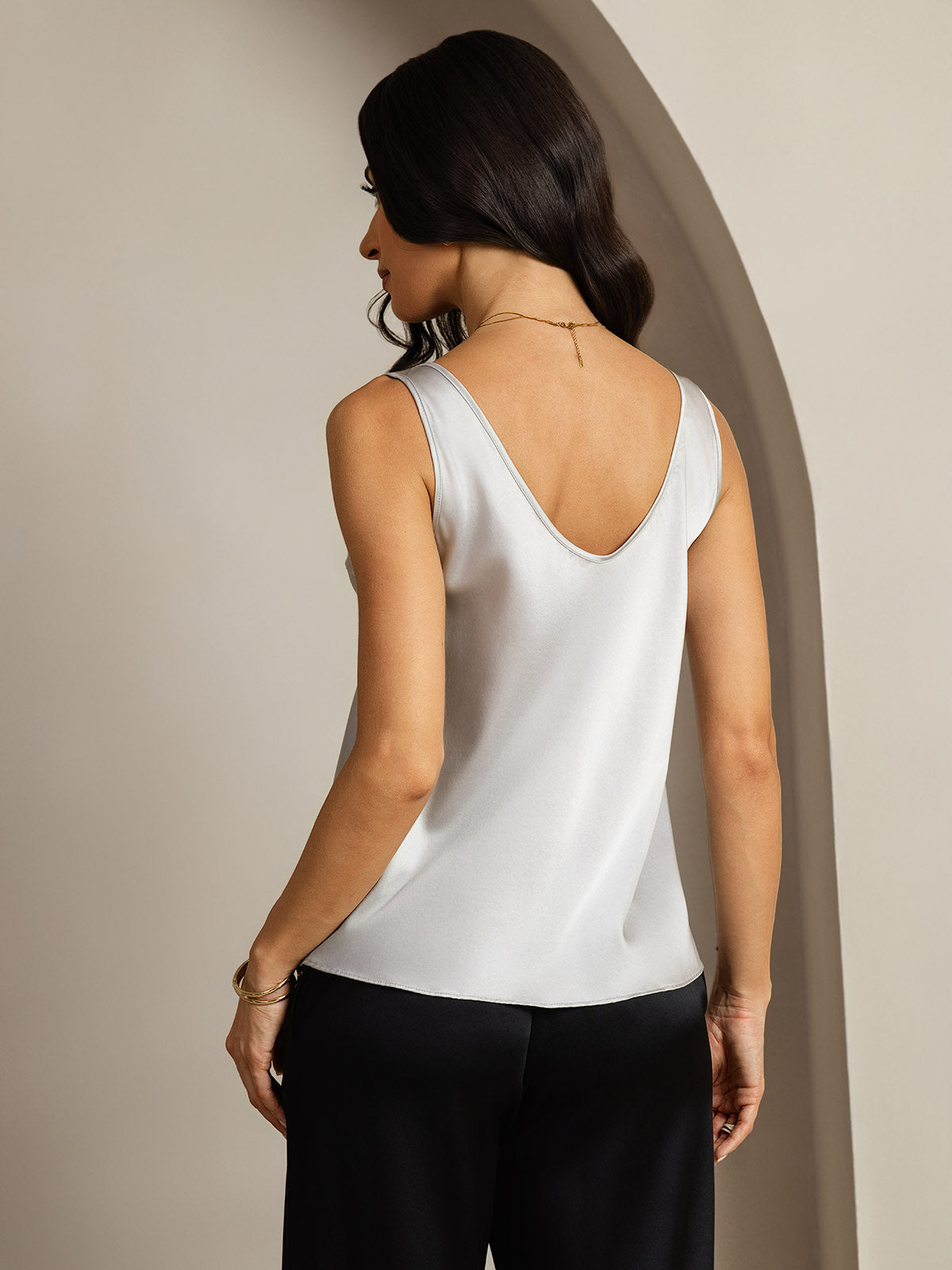 [Silver] SilkSilky-UK 19Momme Silk Sleeveless V Neck Camisole 002