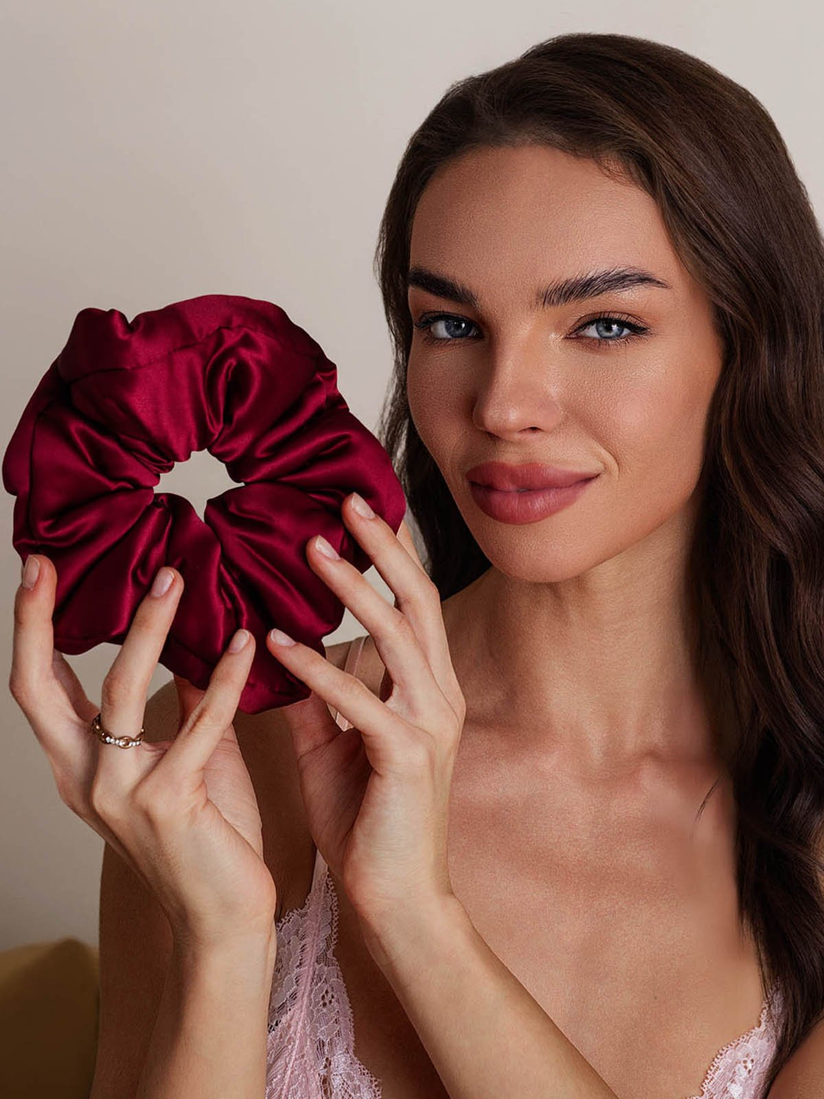 [Wine] SilkSilky-UK Pure Silk Scrunchie 001