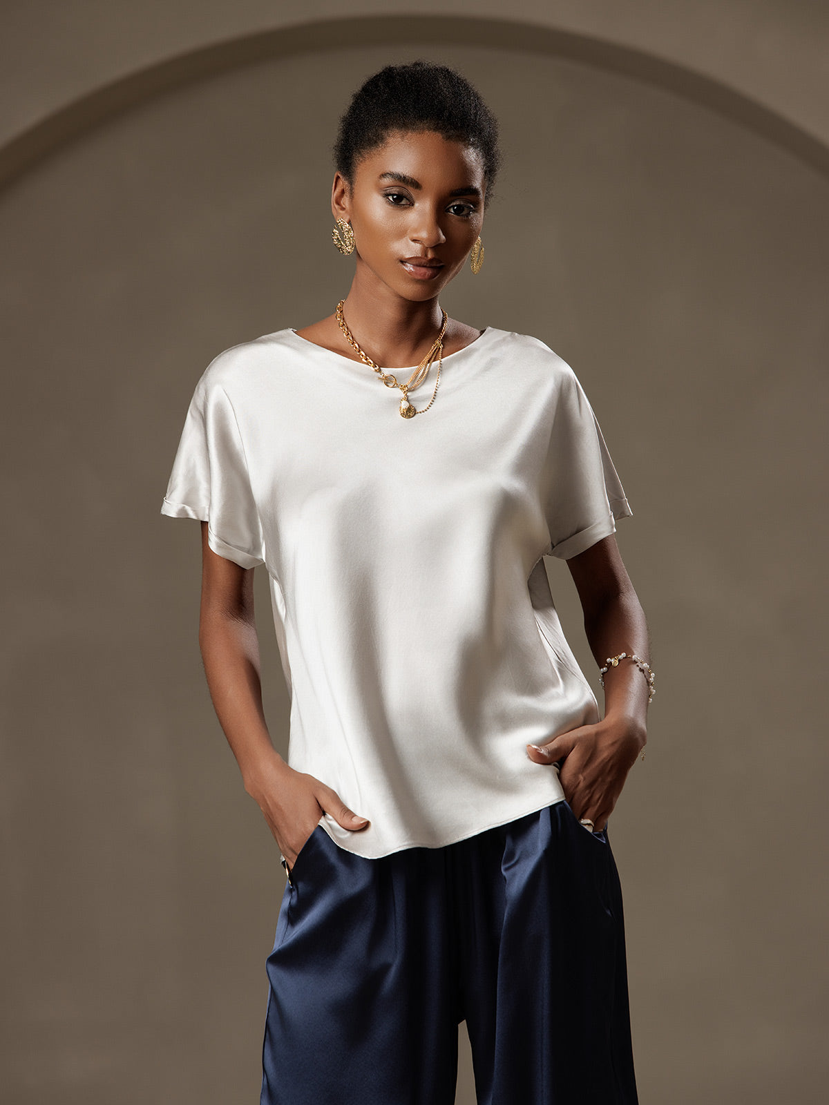 [Light Gray] SilkSilky-UK 19Momme Silk Round Neck Women's T-Shirt 001
