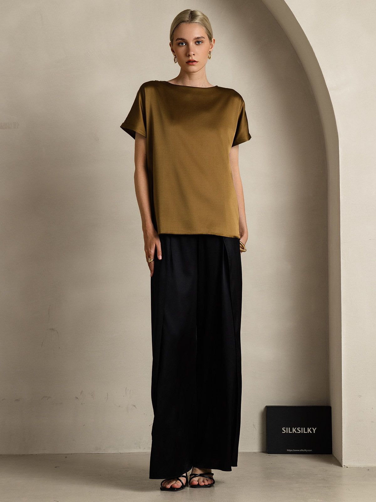 [Brown] SilkSilky-UK 19Momme Silk Short Sleeve Round Neck Women's T-Shirt 007