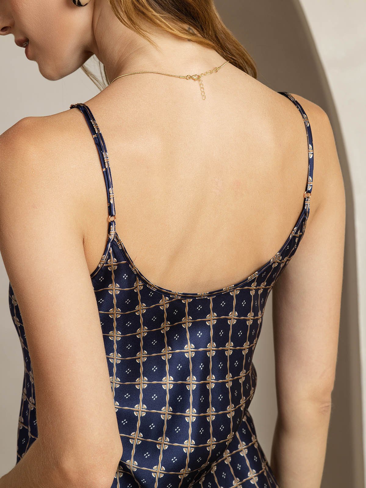 [Navy Chain] SilkSilky-UK 19Momme Silk V Neck Dress 006,