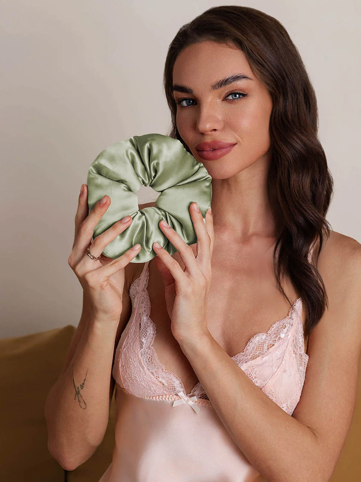 [Light Green] SilkSilky-UK Pure Silk Scrunchie 004