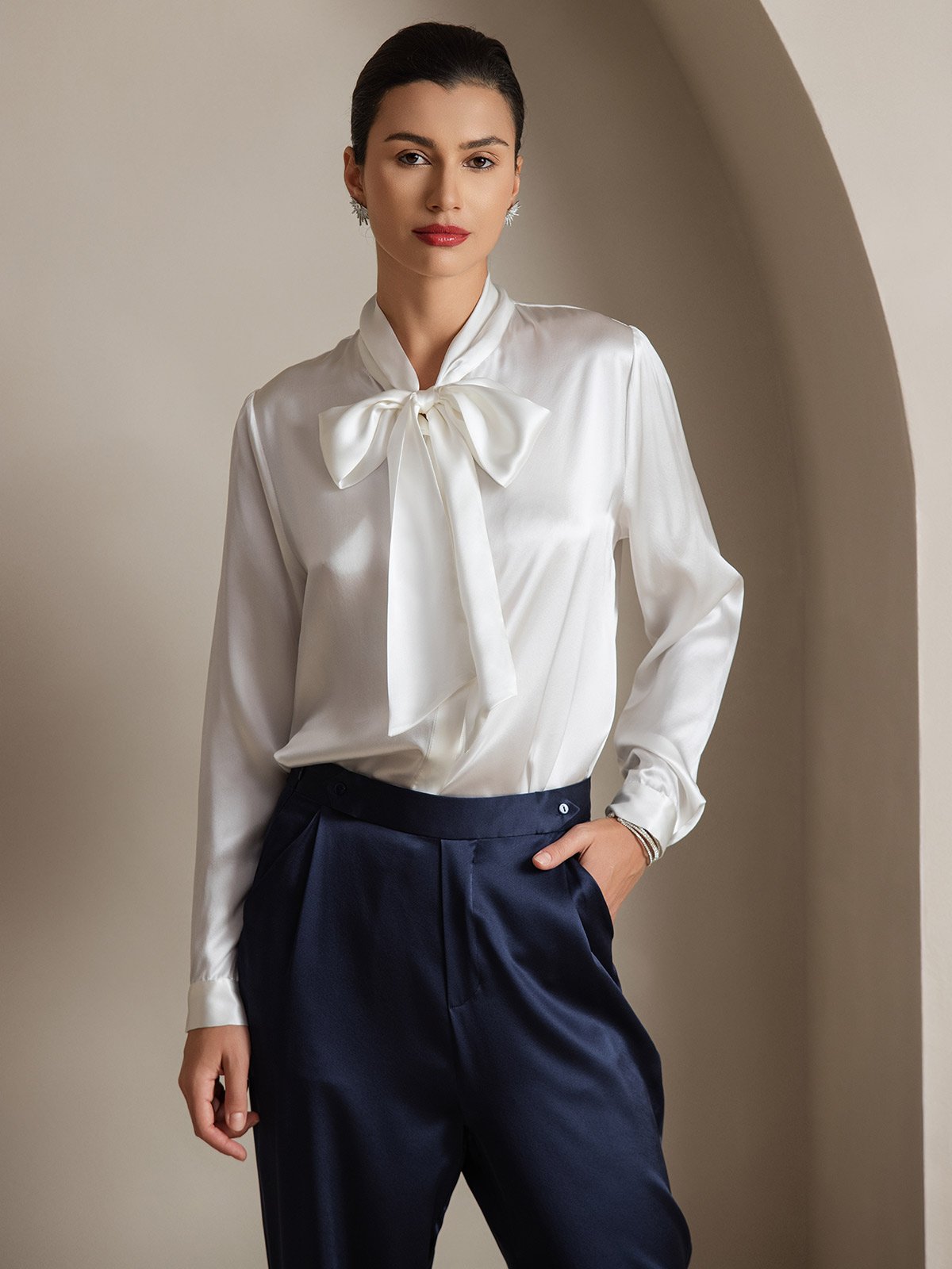 [White] SilkSilky-UK 19Momme Silk Long Sleeve Tie Neck Women's Shirt 003