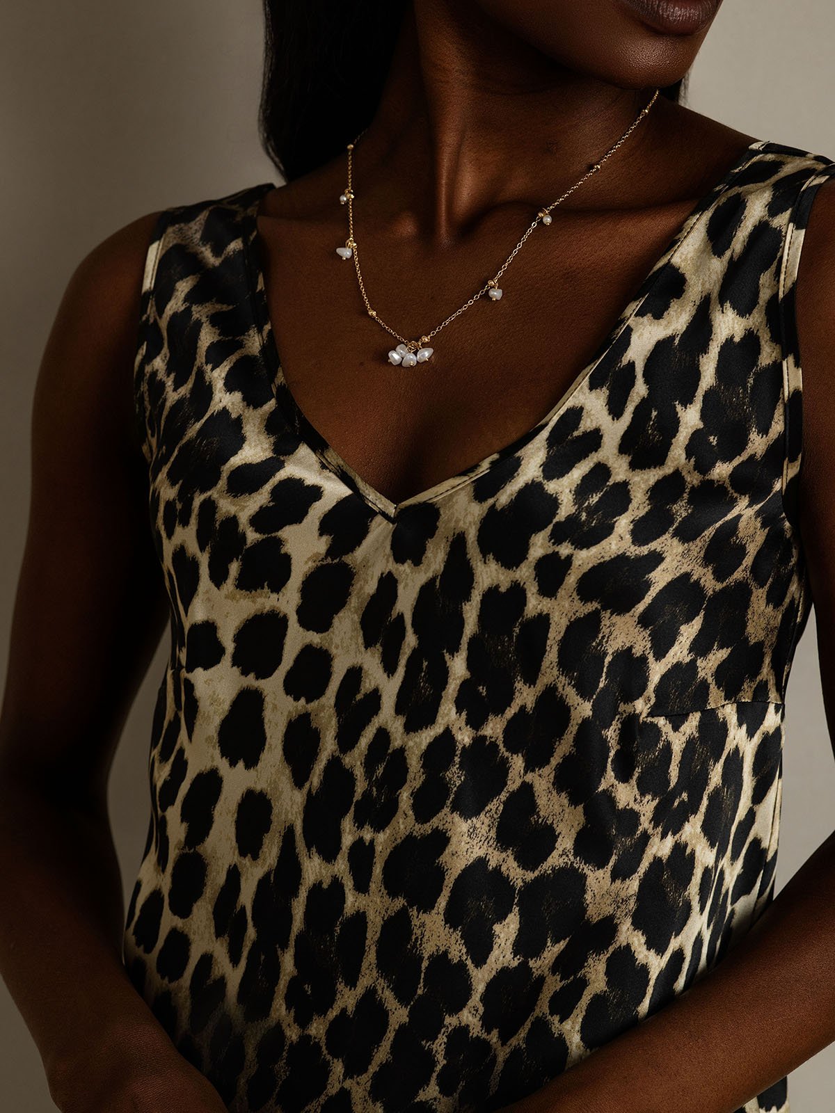 SilkSilky-UK 19Momme Silk V Neck Camisole Leopard 008