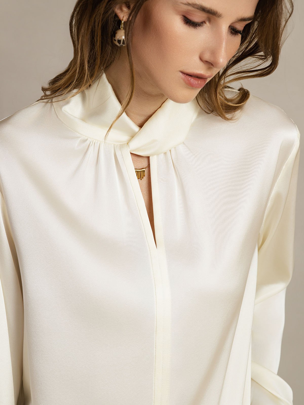 [Ivory] SilkSilky-UK 19Momme Silk Keyhole Neck Women's Shirt 005
