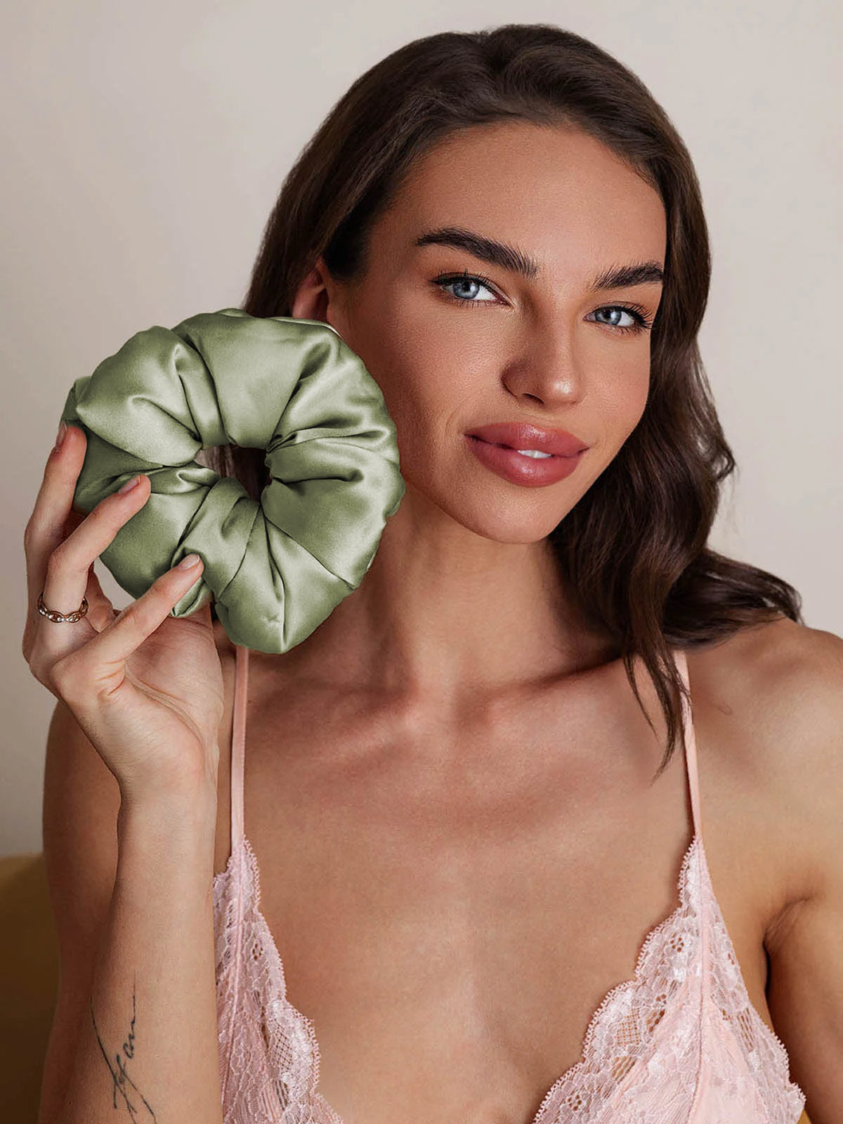 [Light Green] SilkSilky-UK Pure Silk Scrunchie 003