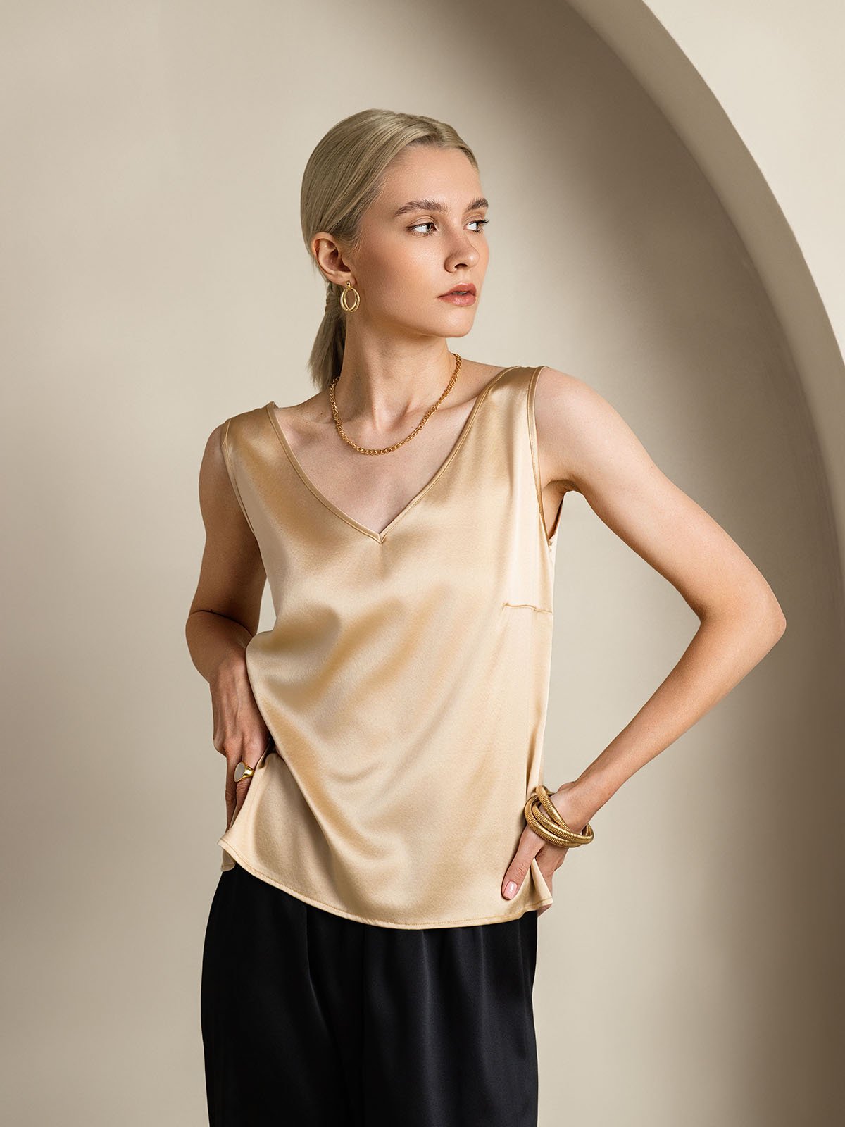 SilkSilky-UK 19Momme Silk V Neck Camisole Champagne 001