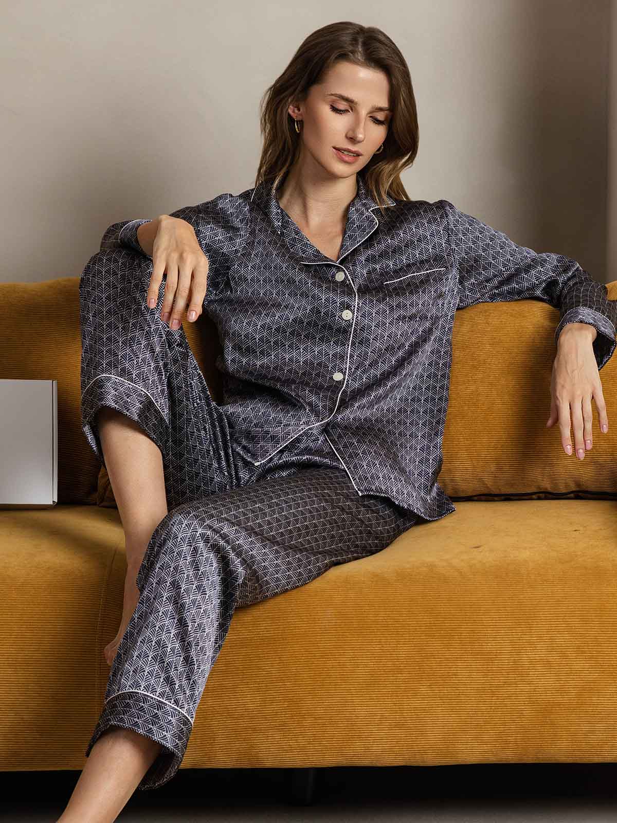 [Navy Ginkgo] SilkSilky-UK Pure Silk Womens Pajamas 005