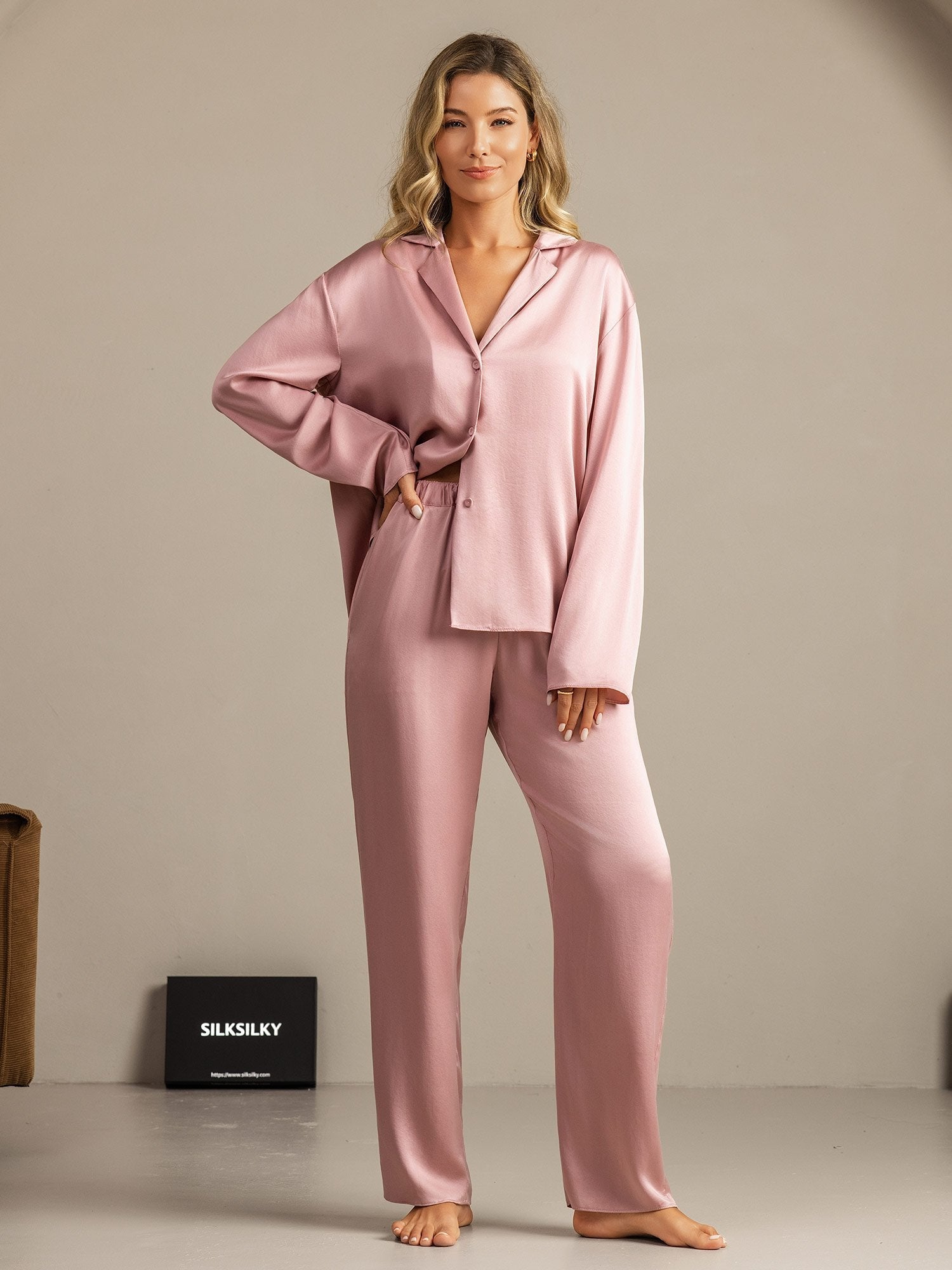 [Peach Skin] SilkSilky-UK 19Momme Machine-Washable Silk Notched Neck Women's Pyjamas 003