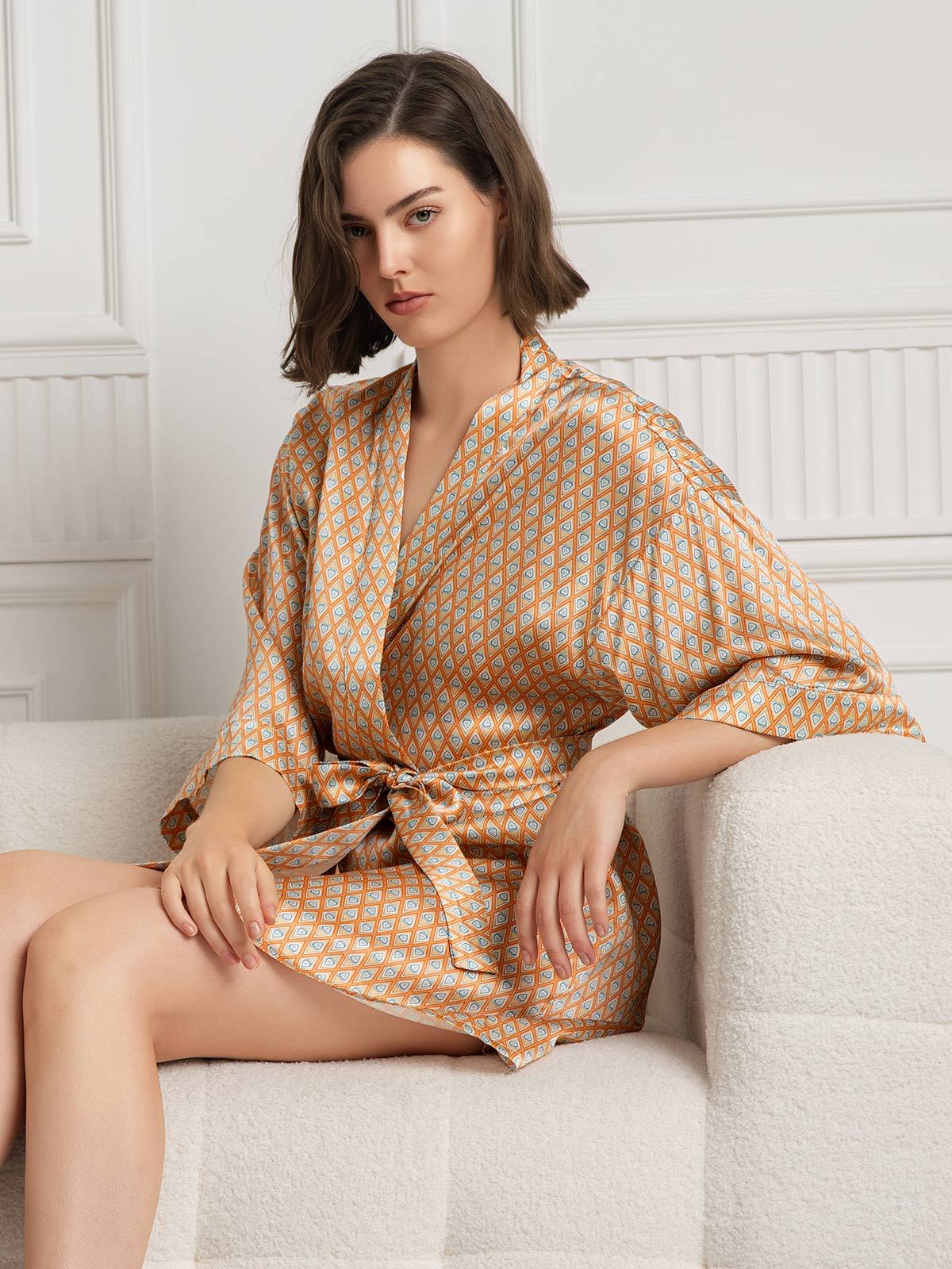 SilkSilky-UK Pure Silk 3/4 Sleeve V Neck Women's Dressing Gown Champagne 001