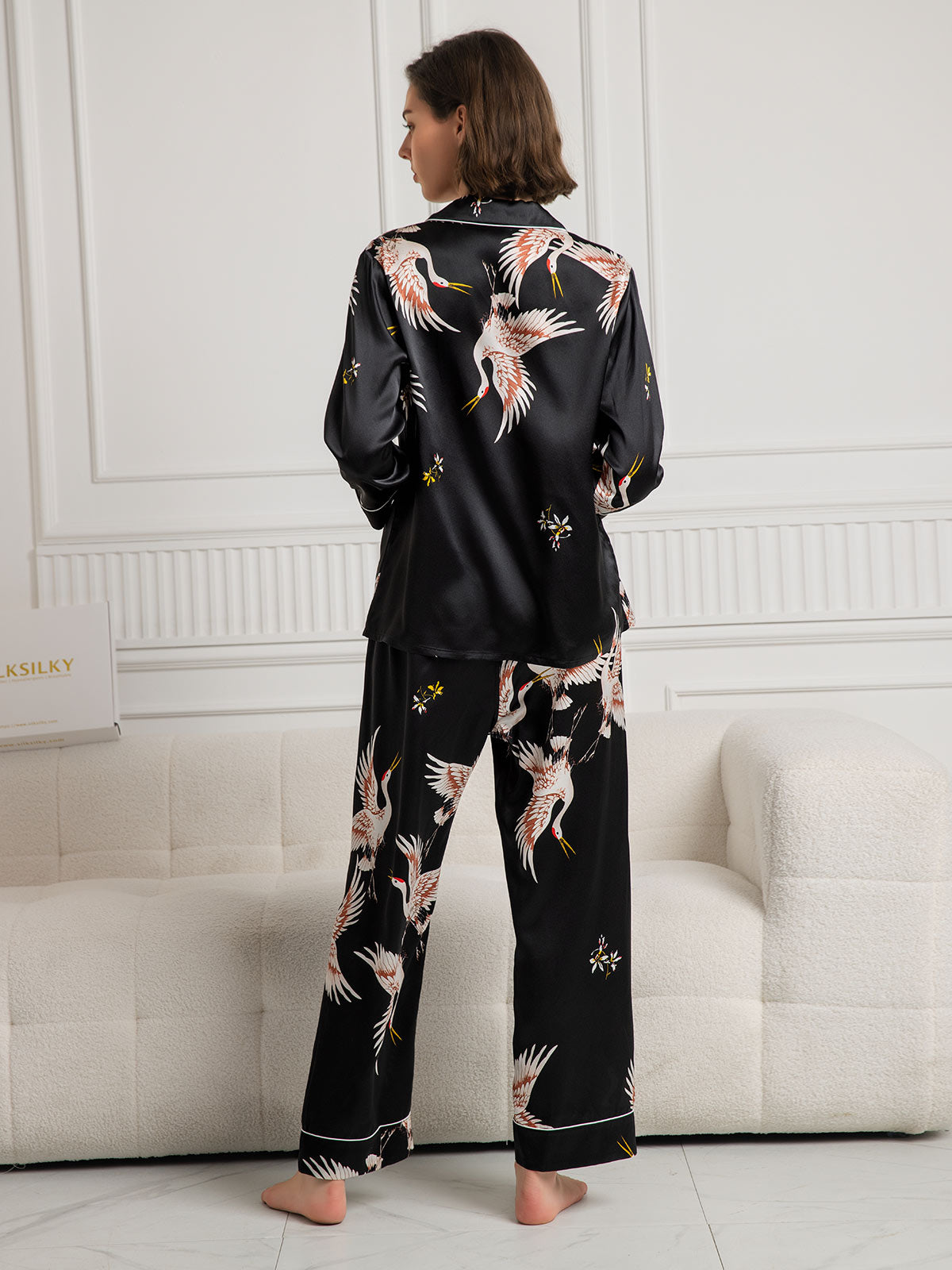 SilkSilky-UK 19Momme Pure Silk Long Sleeve Lapel Women's Pyjamas Black 002