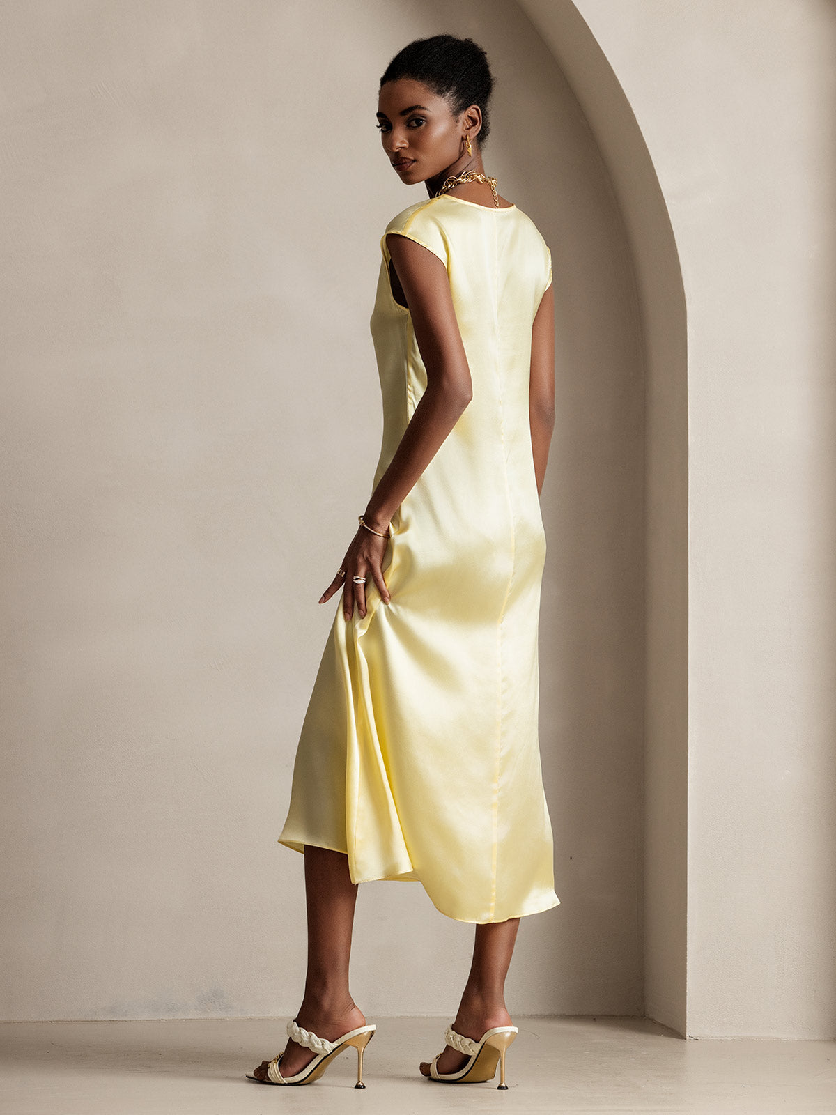 [Light Yellow] SilkSilky-UK 19Momme Silk Round Neck Dress 002