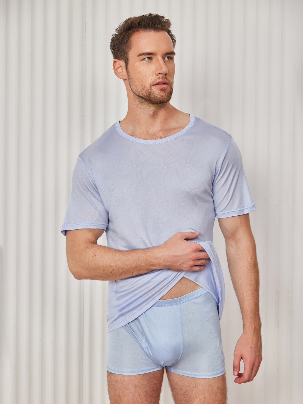 SilkSilky-UK-Silk-Knitted-Short-Sleeve-Round-Neck-Men's-T-Shirt-Light-Blue-004