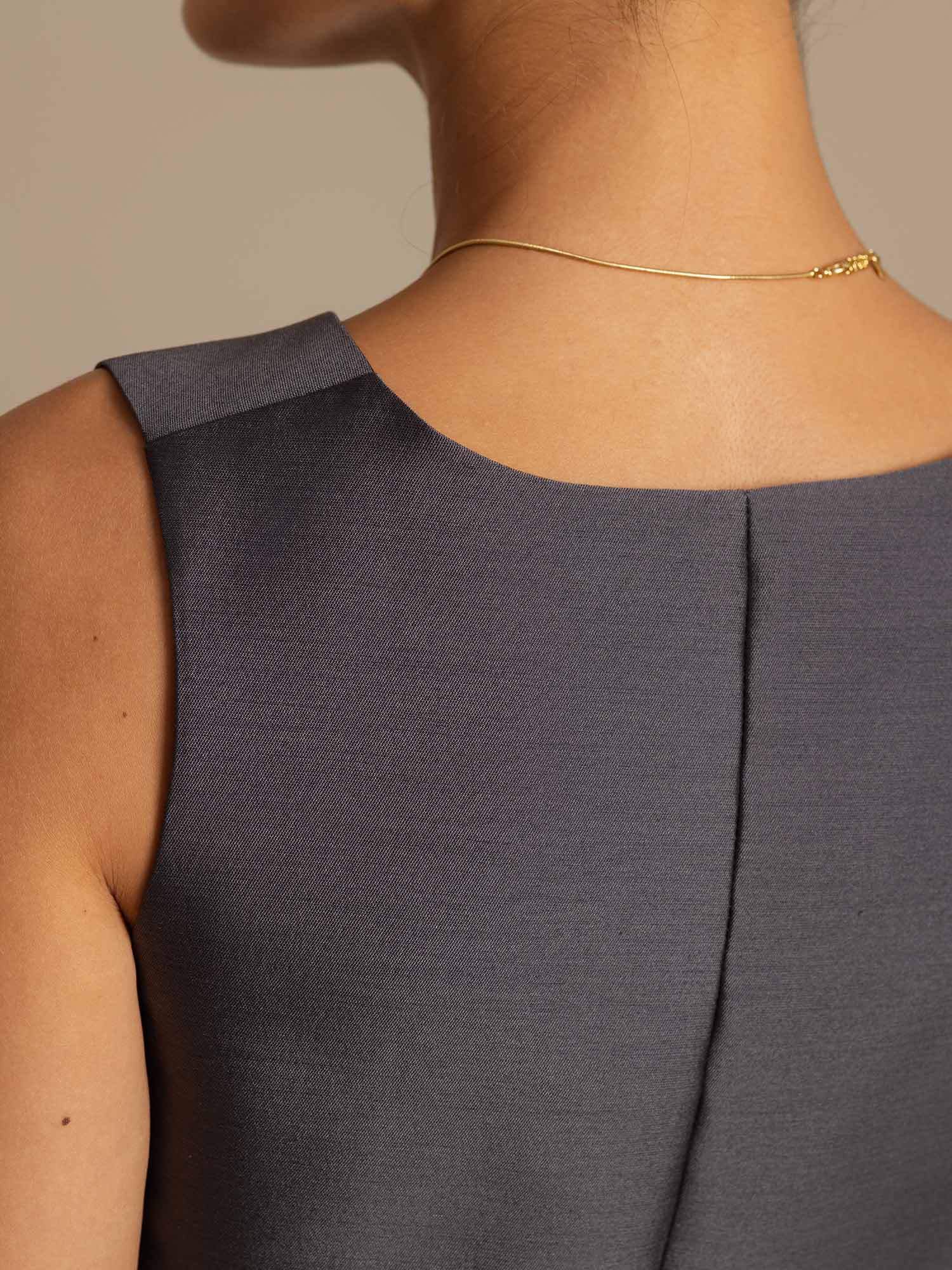 [Gray] SilkSilky-UK 32Momme Silk-Wool Blend V Neck Women's Vest 004