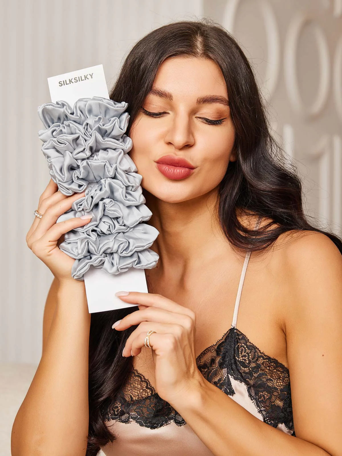 [Light Gray] SilkSilky-UK 19Momme Pure Silk Scrunchie 002