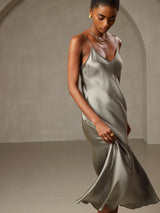 [Grayish Green] SilkSilky-UK Spaghetti Strap V Neck Nightdress 003