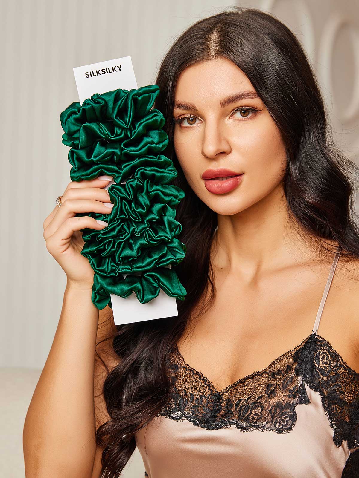 [Dark Green] SilkSilky-UK 19Momme Pure Silk Scrunchie 001