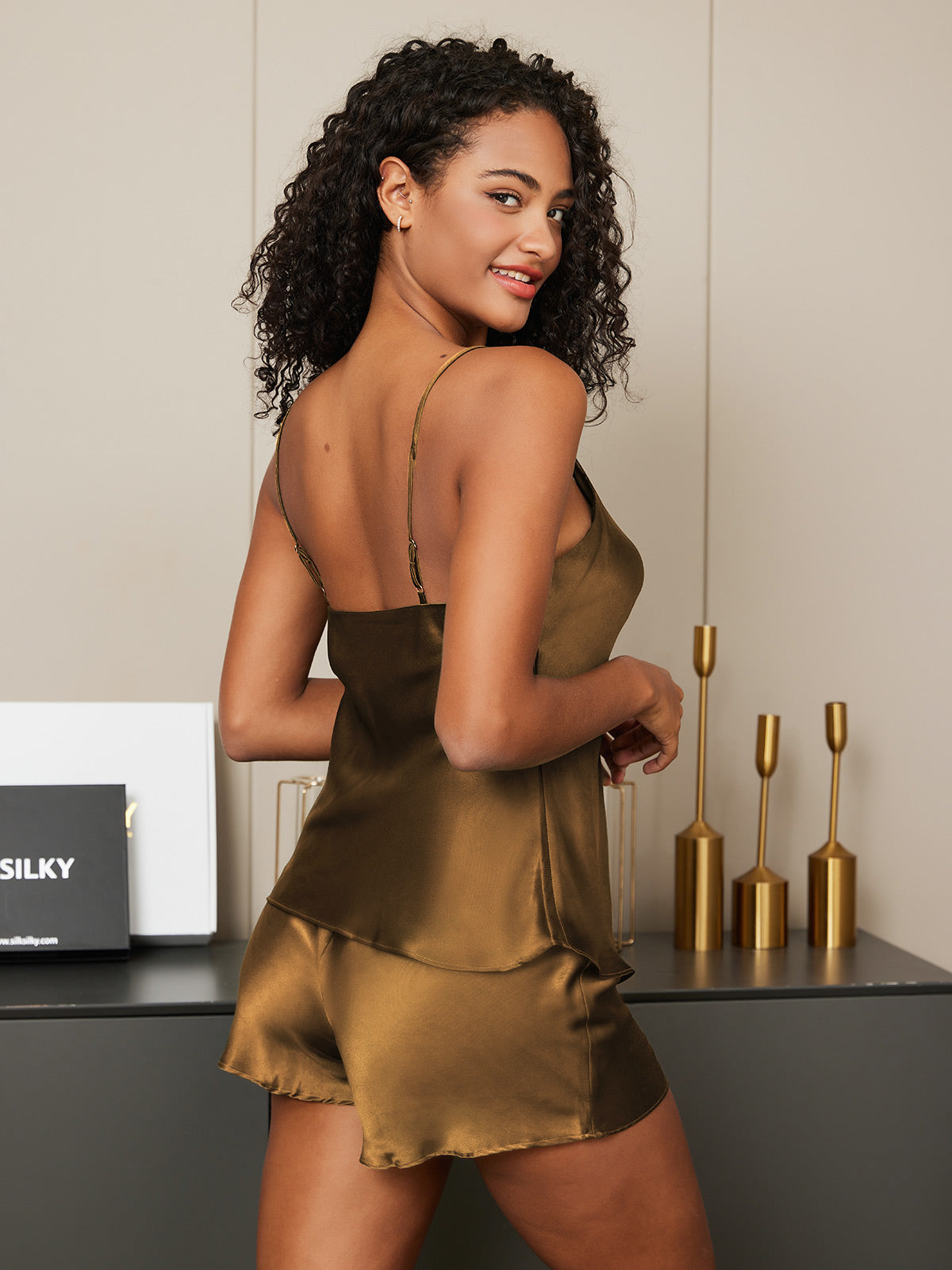 [Coffee] SilkSilky-UK Spaghetti Strap V Neck Camisole Set 005