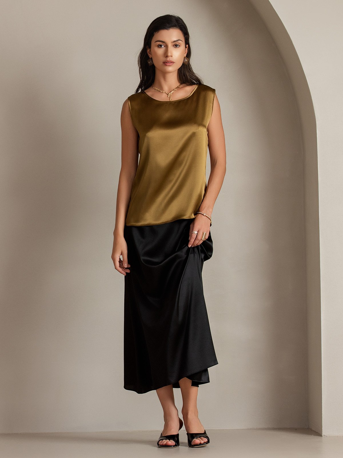 [Brown] SilkSilky-UK 19Momme Stretch Silk Charmeuse Sleeveless Round Neck Camisole 001