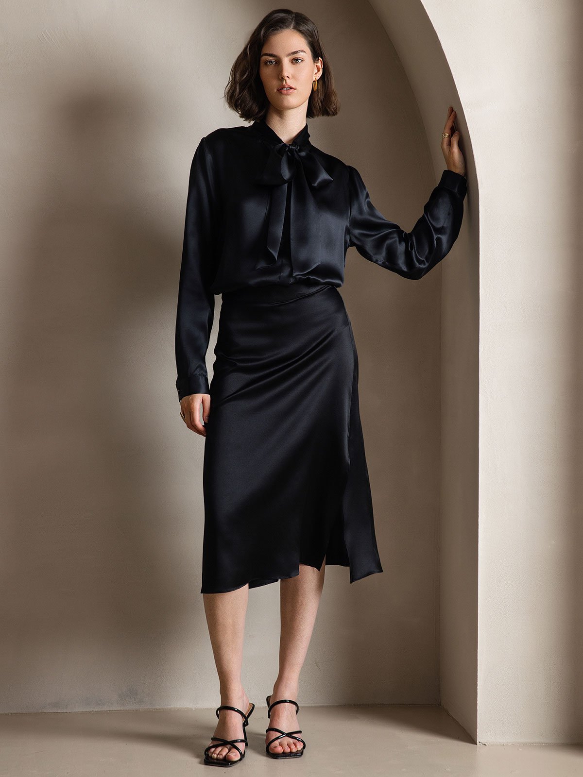 [Black] SilkSilky-UK 19Momme Silk Long Sleeve Tie Neck Women's Shirt 006