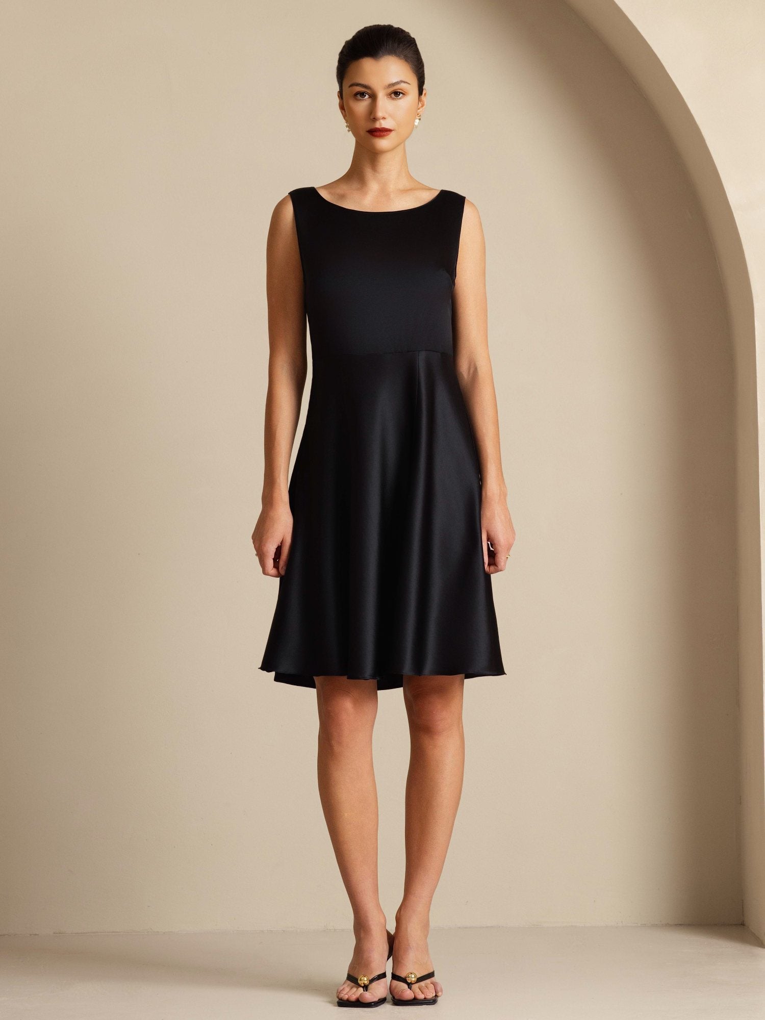 [Black] SilkSilky-UK 19Momme Silk Sleeveless Round Neck Dress 001