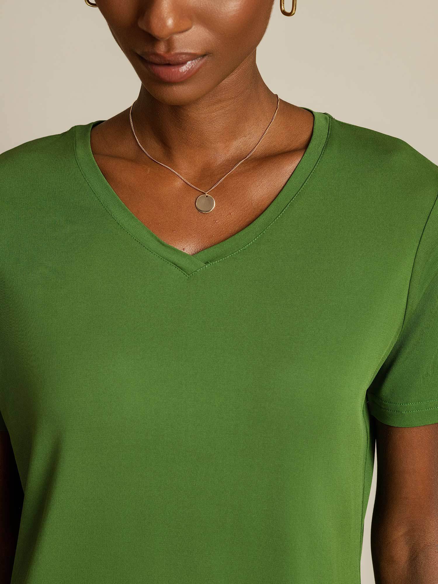 [Green] SilkSilky-UK Pure Silk V Neck Women's T-Shirt 004