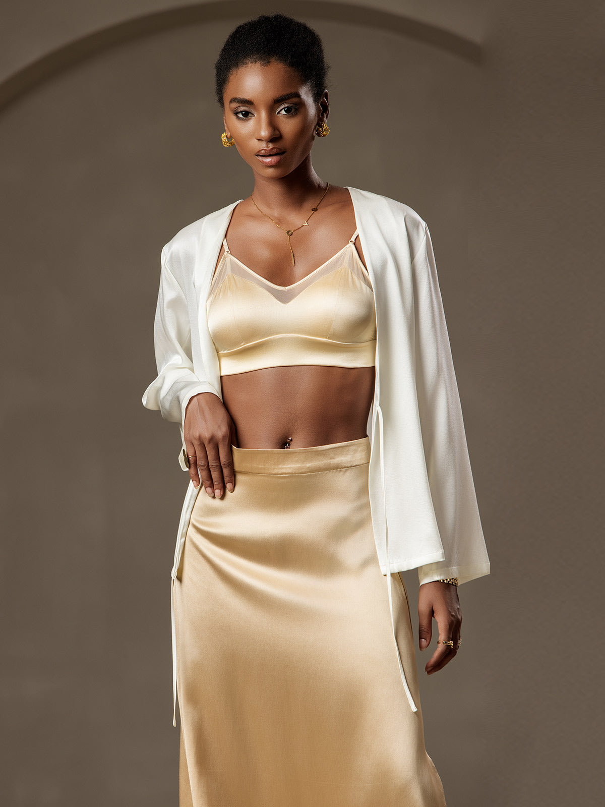 [White] SilkSilky-UK 19Momme Silk Long Sleeve Womens Outerwear 003