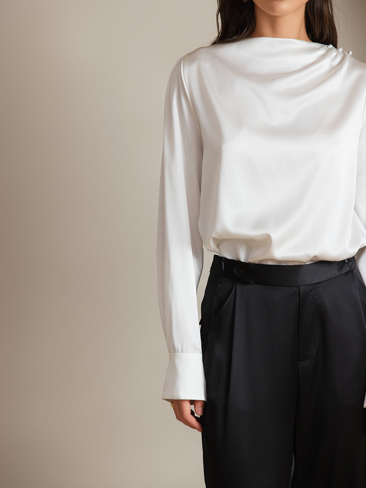 [White] SilkSilky-UK 19Momme Silk Boat Neck Women's Shirt 004