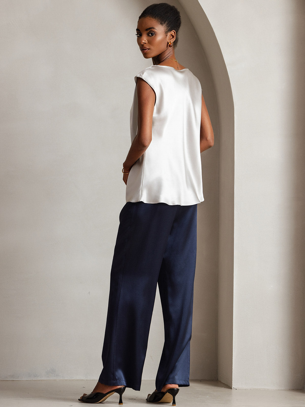 [Light Gray] SilkSilky-UK 19Momme Silk Cap Sleeve Cowl Neck Women's T-Shirt 004