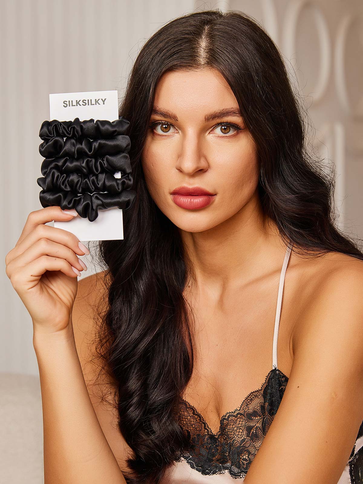 [Black] SilkSilky-UK 19Momme Pure Silk Scrunchie 002