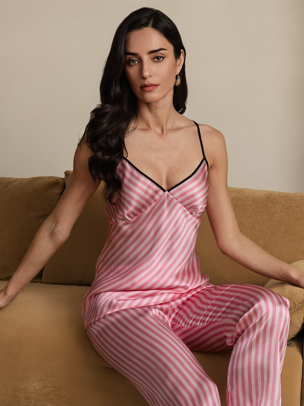 SilkSilky-UK Pure Silk Sleeveless V Neck Women's Pyjamas Pink 001