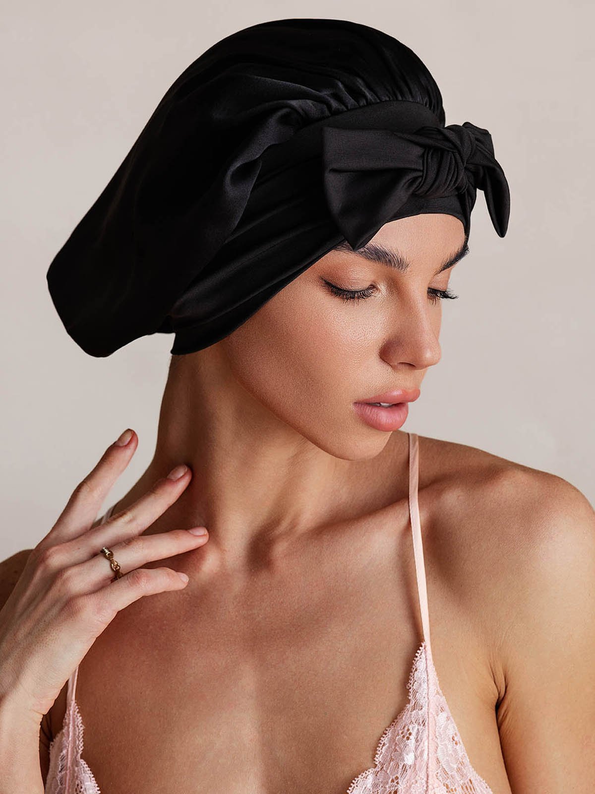 [Black] SilkSilky-UK Pure Silk Sleep Cap 002