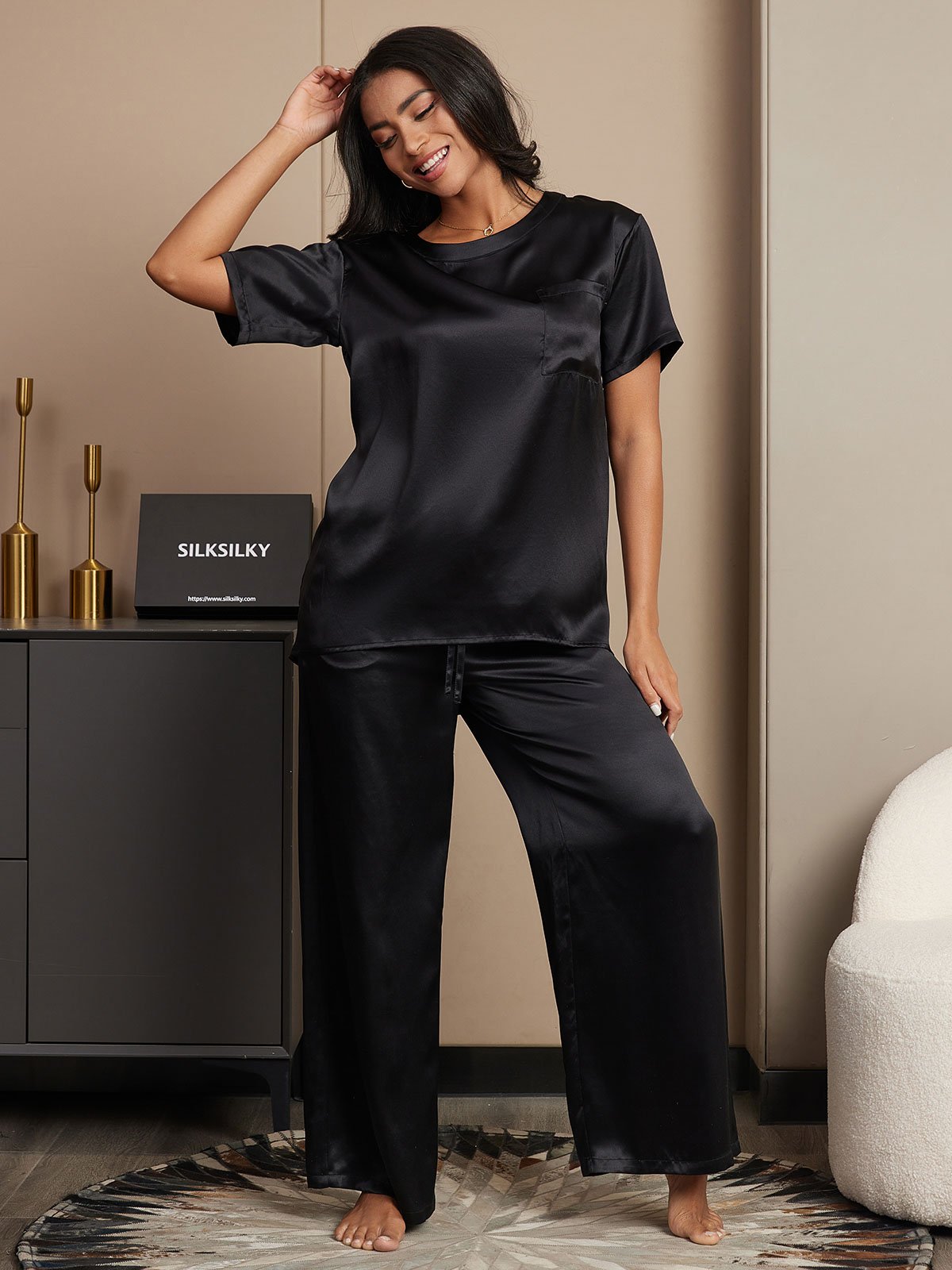 SilkSilky UK Pure Silk Short Sleeve Womens Pajamas Black 004