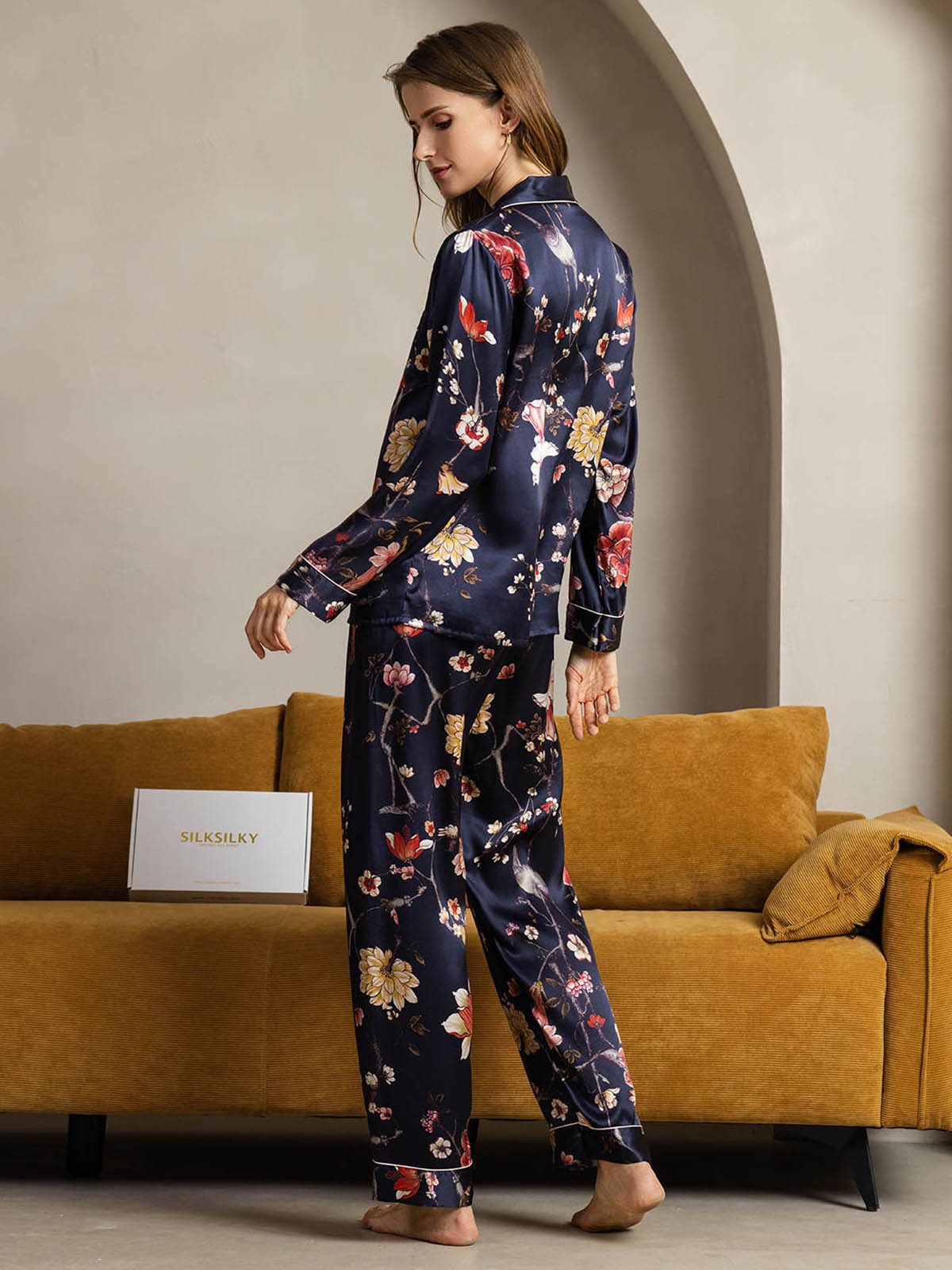 [Navy Floral] SilkSilky-UK Pure Silk Womens Pajamas 002