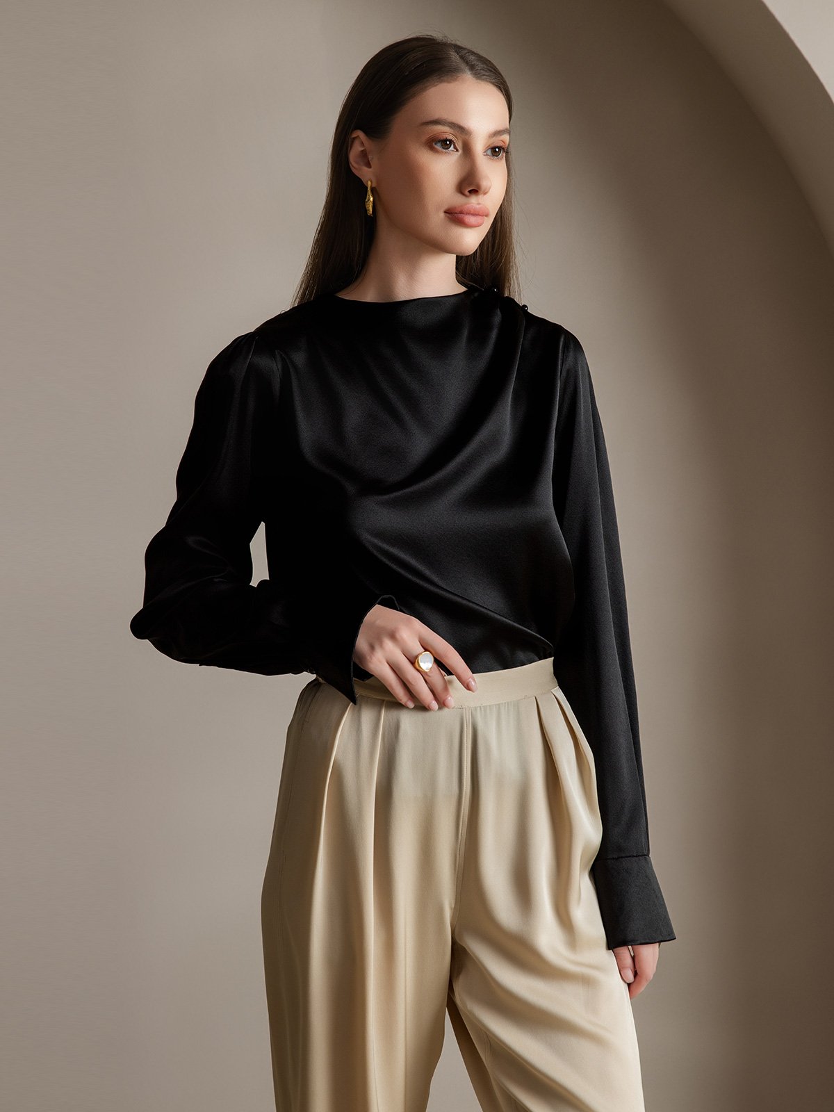 [Black] SilkSilky-UK 19Momme Silk Boat Neck Women's Shirt 005