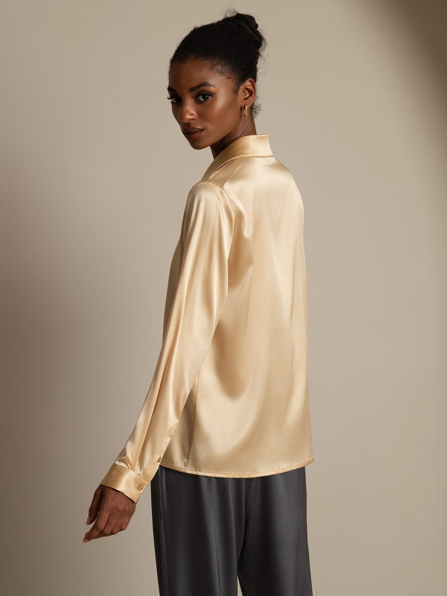 [Champagne] SilkSilky-UK 19Momme Silk Long Sleeve Collar Women's Shirt 002