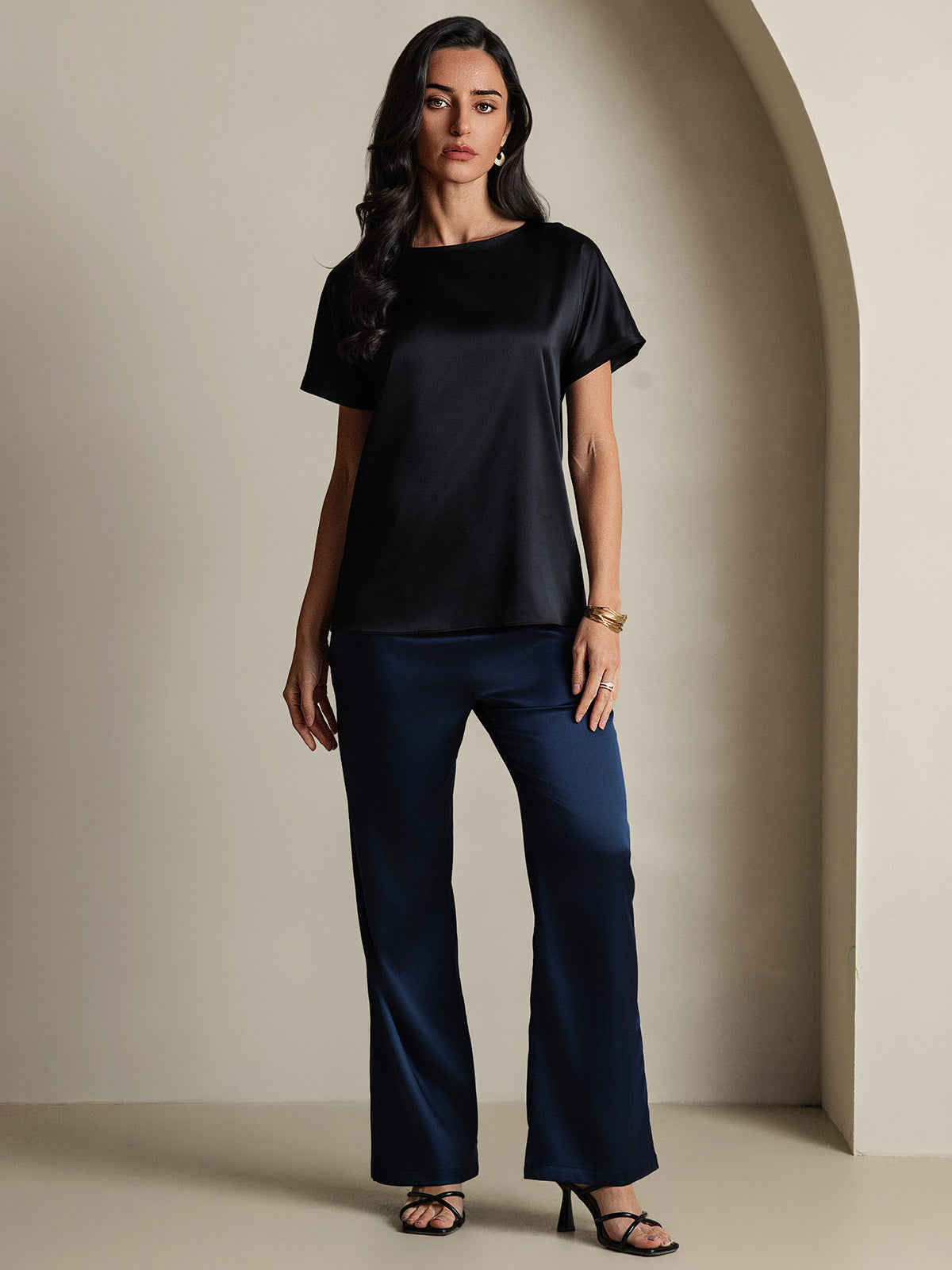 [Black] SilkSilky-UK 19Momme Silk Short Sleeve Round Neck Women's T-Shirt 006