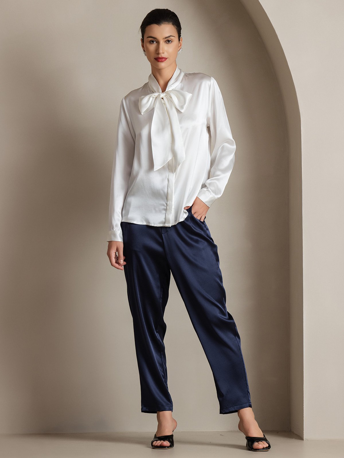 [White] SilkSilky-UK 19Momme Silk Long Sleeve Tie Neck Women's Shirt 004