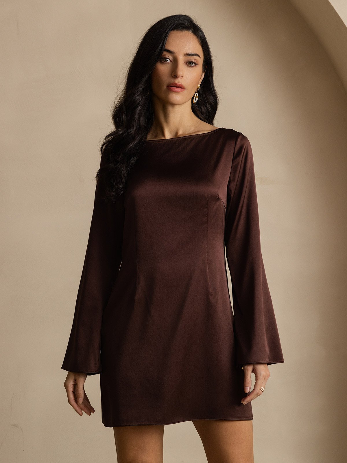 SilkSilky-UK 19Momme Silk Long Sleeve Boat Neck Dress Coffee 004