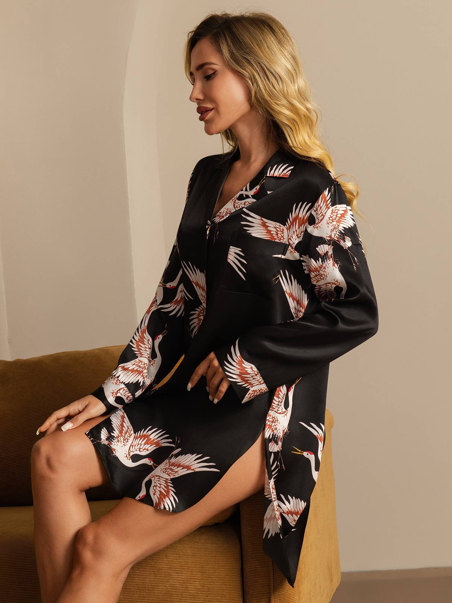 [Black] SilkSilky-UK 19Momme Pure Silk Collar Nightshirt 007