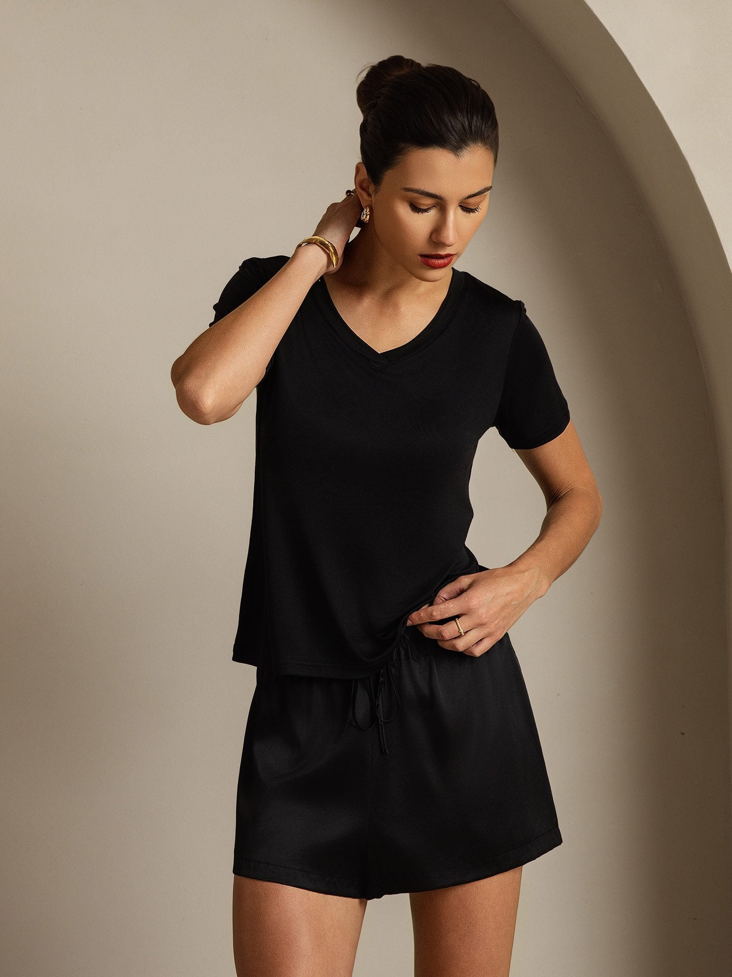 [Black] SilkSilky-UK Pure Silk V Neck Women's T-Shirt 005