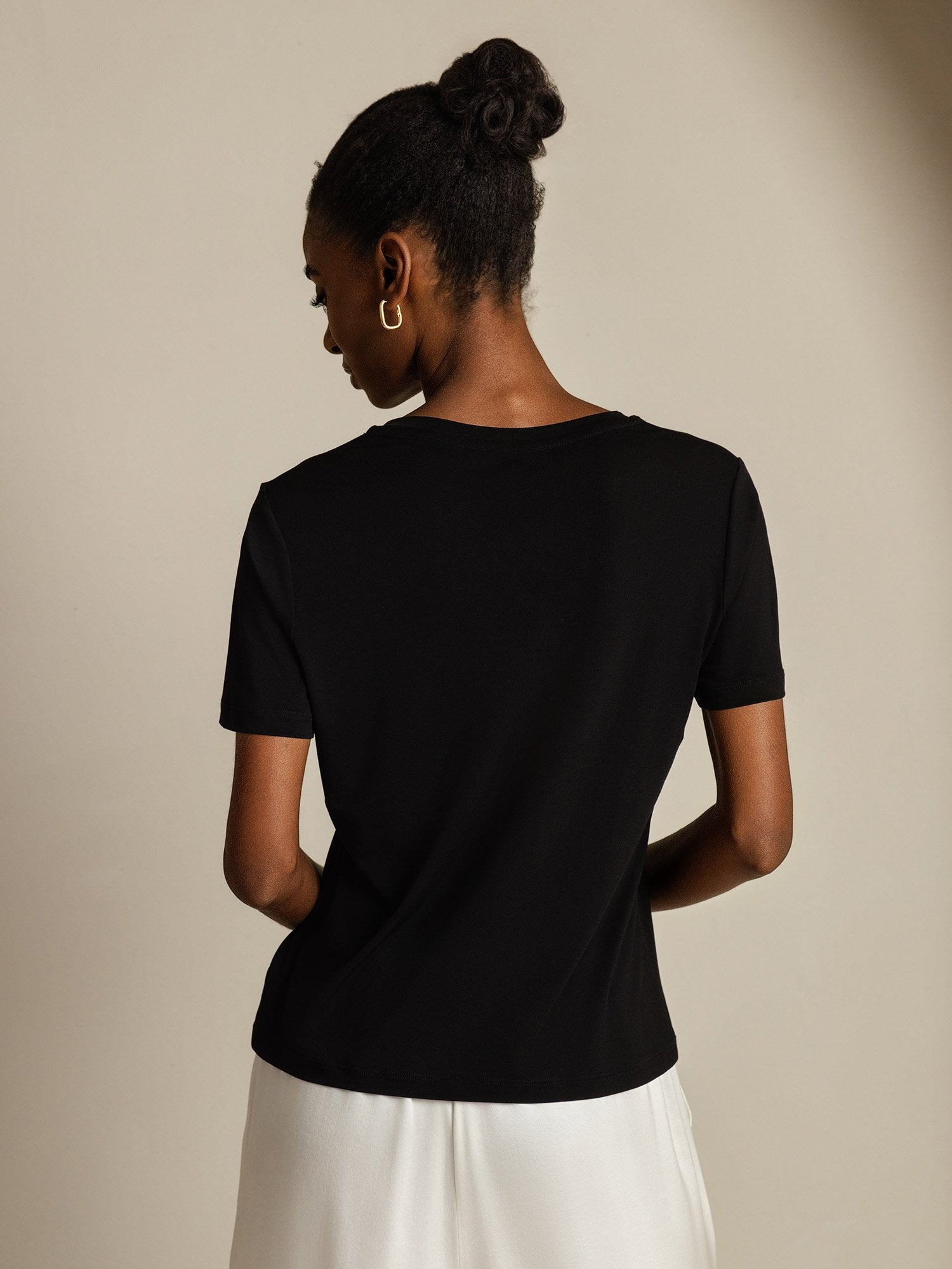 [Black] SilkSilky-UK Pure Silk V Neck Women's T-Shirt 002