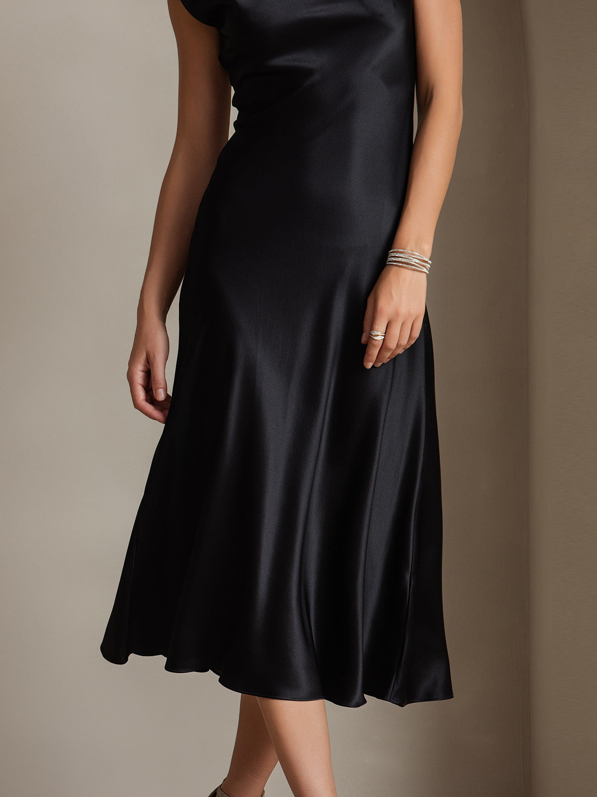 [Black] SilkSilky-UK 19Momme Silk Round Neck Dress 008