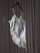 SilkSilky-UK Spaghetti Strap V Neck Camisole video 001