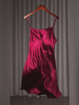 SilkSilky-UK Spaghetti Strap Cowl Neck Dress video 001