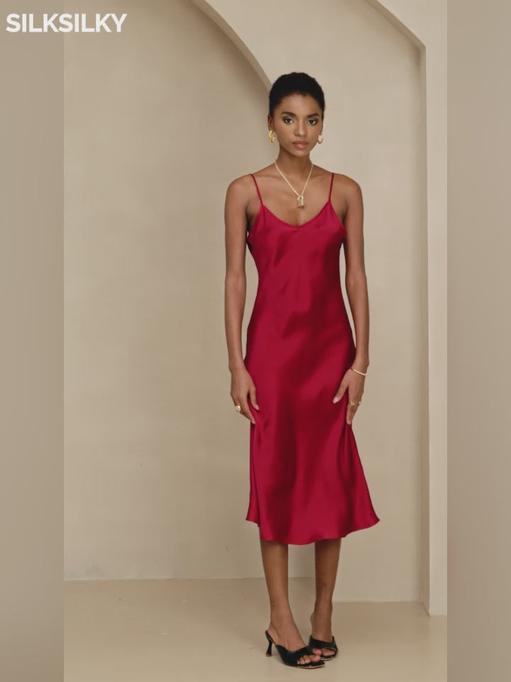 SilkSilky-UK Pure Silk V Neck Nightdress-video-001